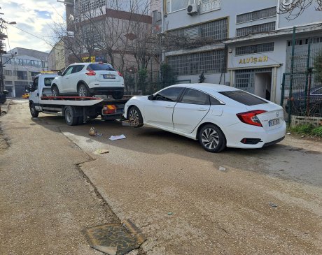 Araç Kurtarma ve Çekici